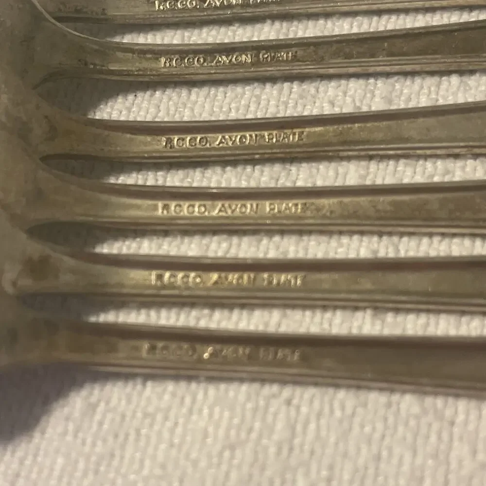 International Silver avon silverplate
